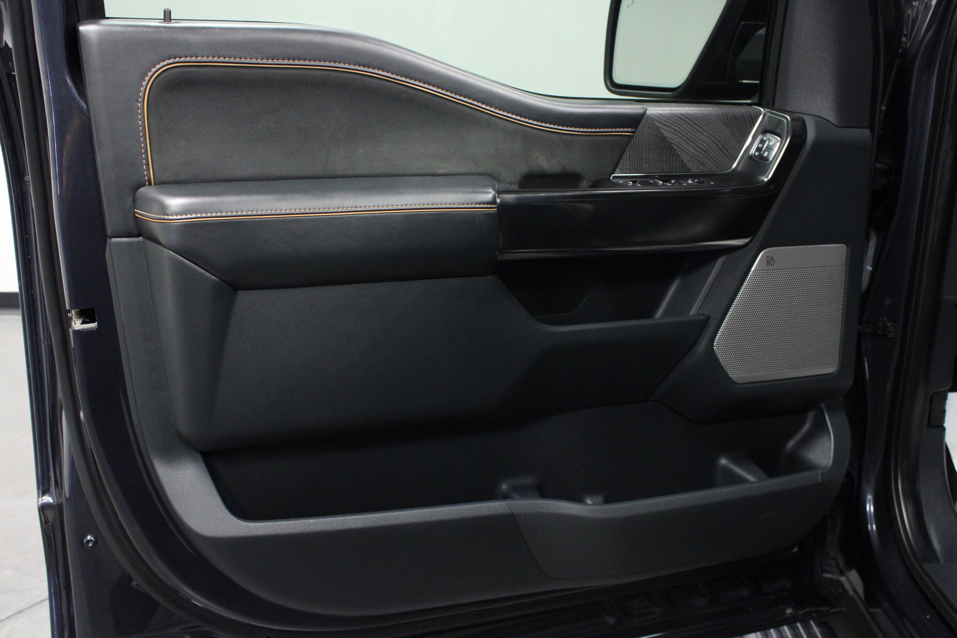 Used 2021 Ford F150 Platinum AWD/4WD image 11