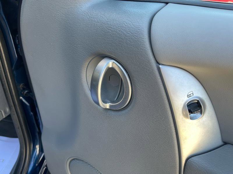 Used 2005 Jeep Liberty Limited AWD/4WD image 44