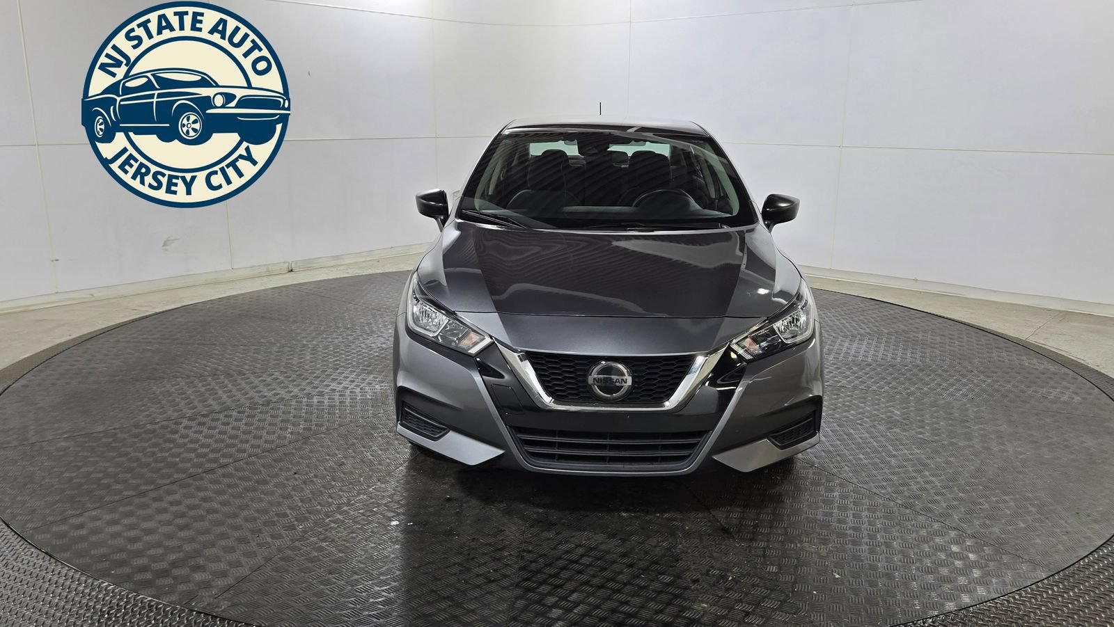 Used 2021 Nissan Versa S FWD image 2