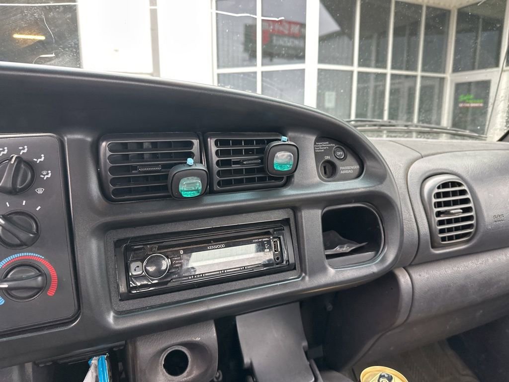 Used 2001 Dodge Ram 1500 Truck ST image 18