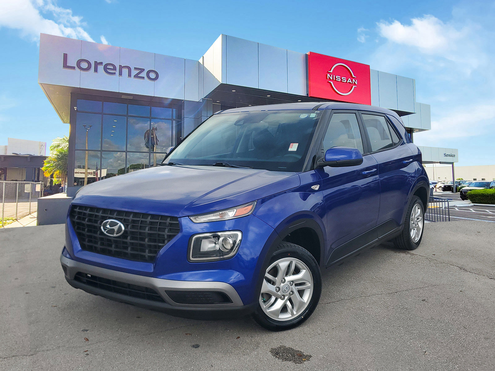 Used 2021 Hyundai Venue SE FWD image 1