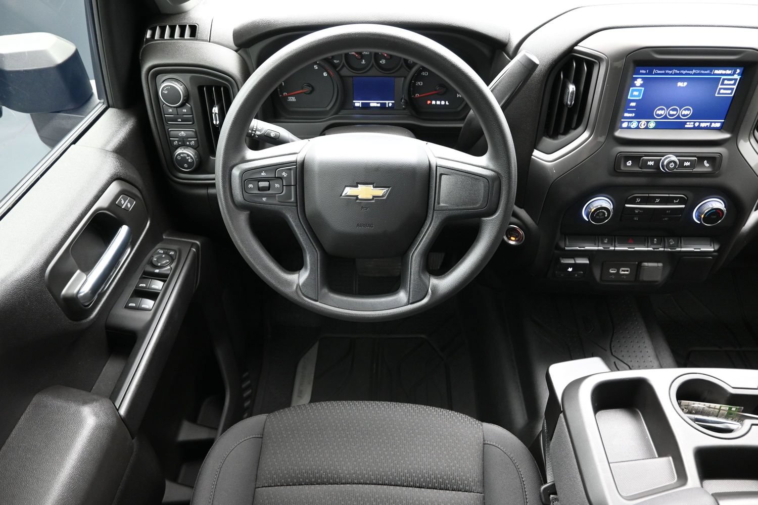 Used 2025 Chevrolet Silverado 2500 Custom w/ Z71 Off-Road Package AWD/4WD image 26