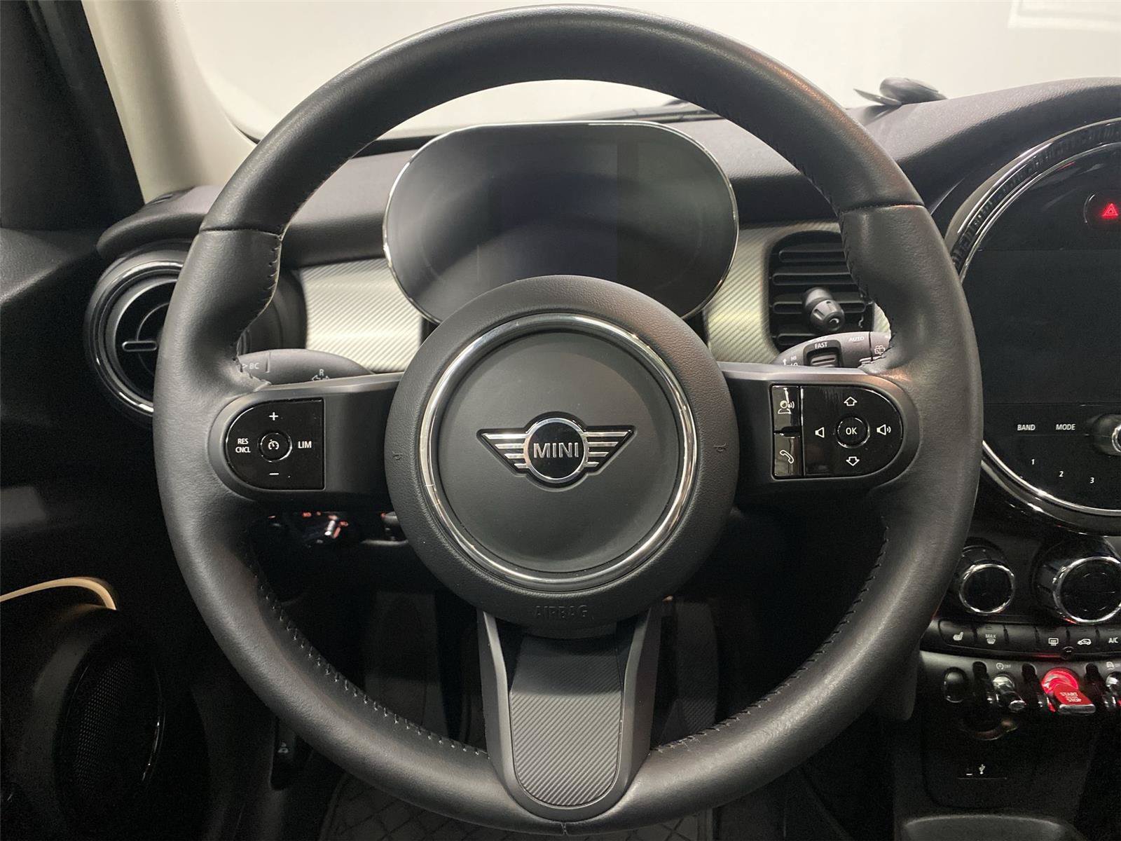 Certified 2023 MINI Cooper 4-Door Hardtop FWD image 15