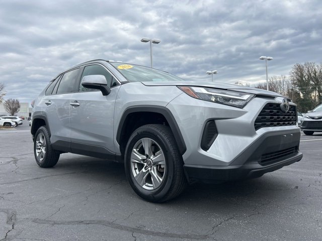 Used 2024 Toyota RAV4 XLE image 3