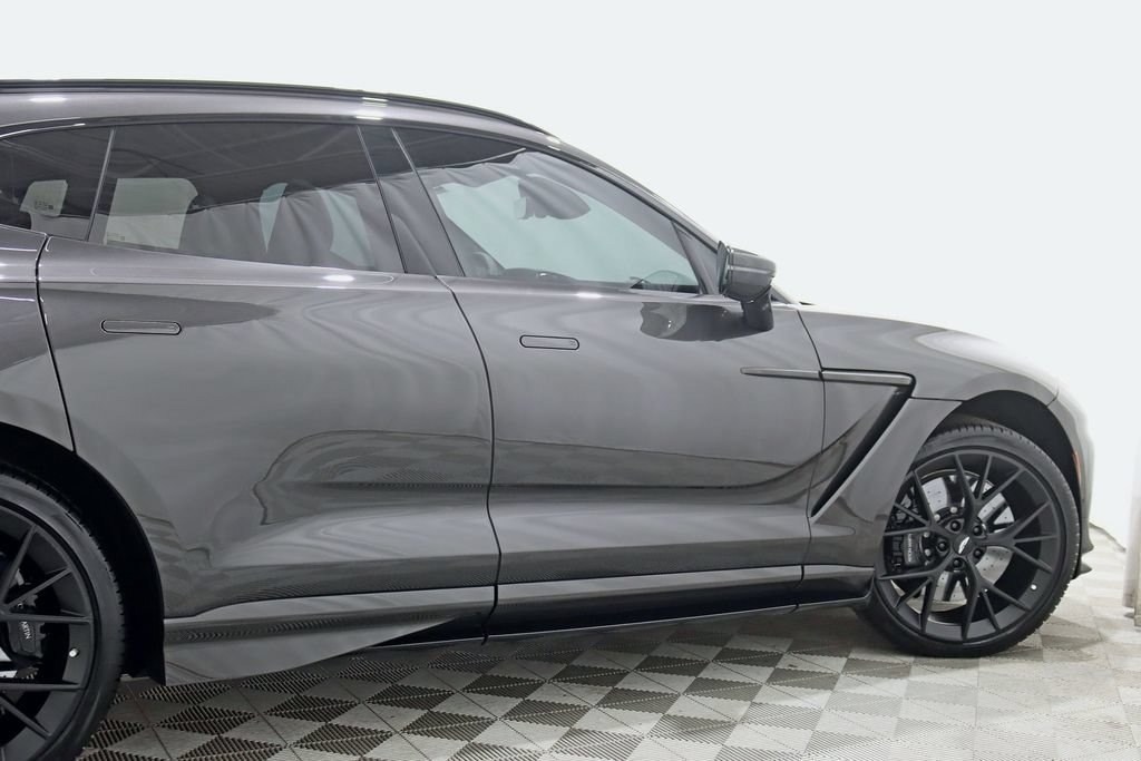 Used 2025 Aston Martin DBX 707 AWD/4WD image 17