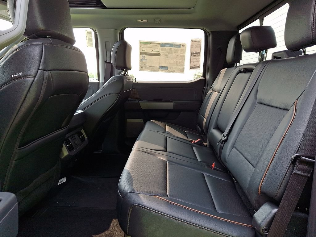 New 2026 Ford F250 Lariat w/ Black Appearance Package AWD/4WD image 6