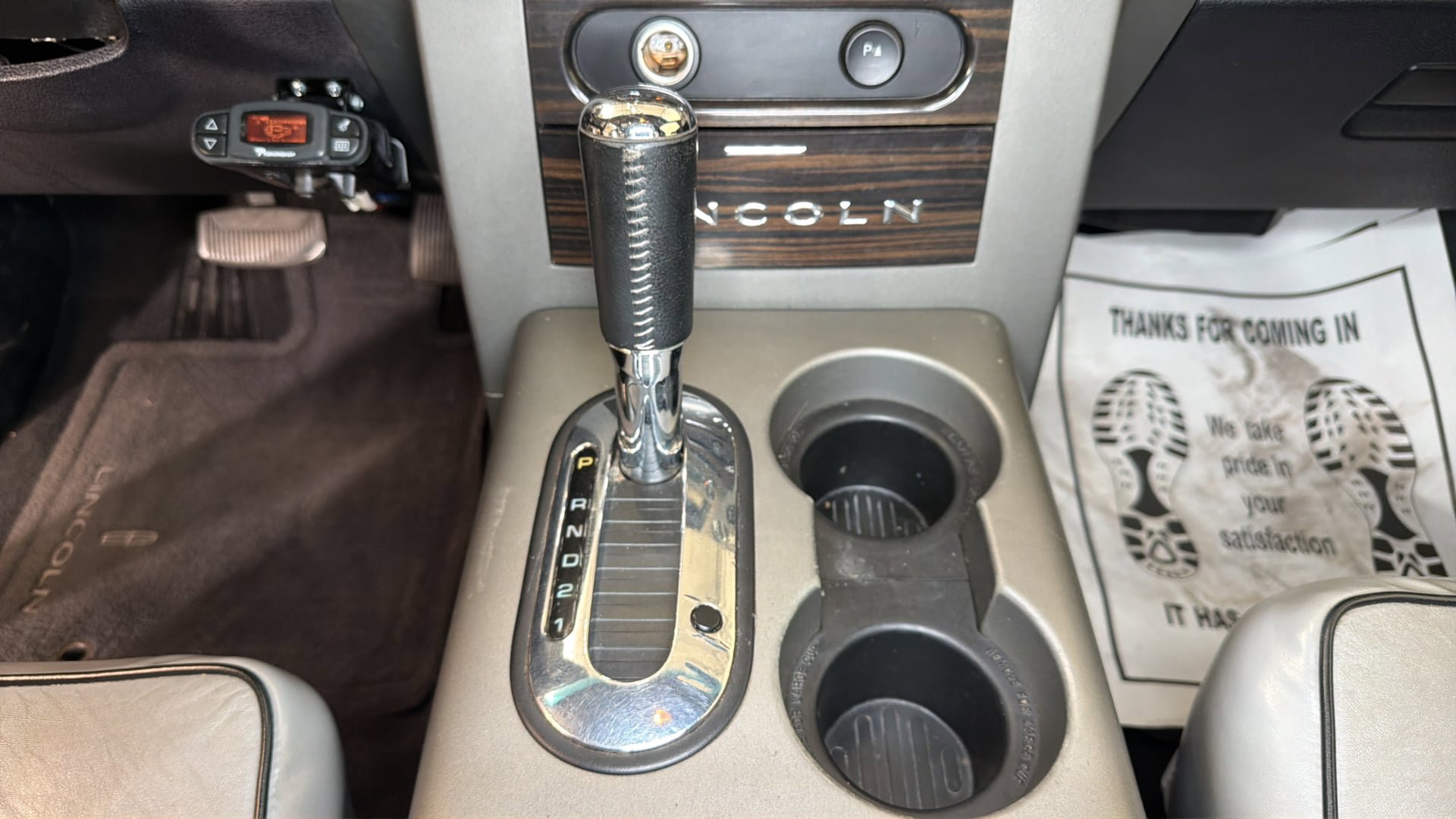 Used 2008 Lincoln Mark LT 4x4 image 22