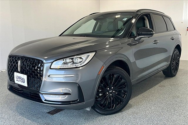 Used 2023 Lincoln Corsair Reserve w/ Equipment Group 201A image 3