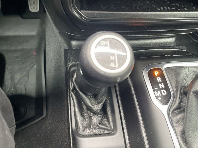 Used 2021 Jeep Wrangler Sport image 17