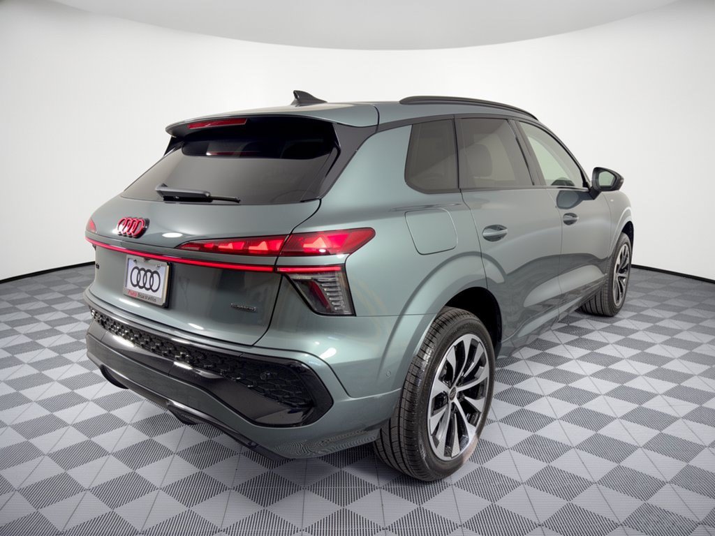 New 2026 Audi Q3 quattro 2.0T AWD/4WD image 9
