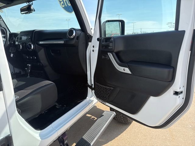 Used 2015 Jeep Wrangler Unlimited Sahara w/ Max Tow Package image 45