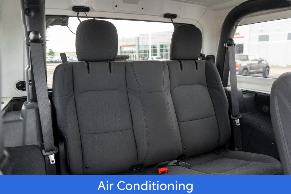 Used 2019 Jeep Wrangler Sport AWD/4WD image 12
