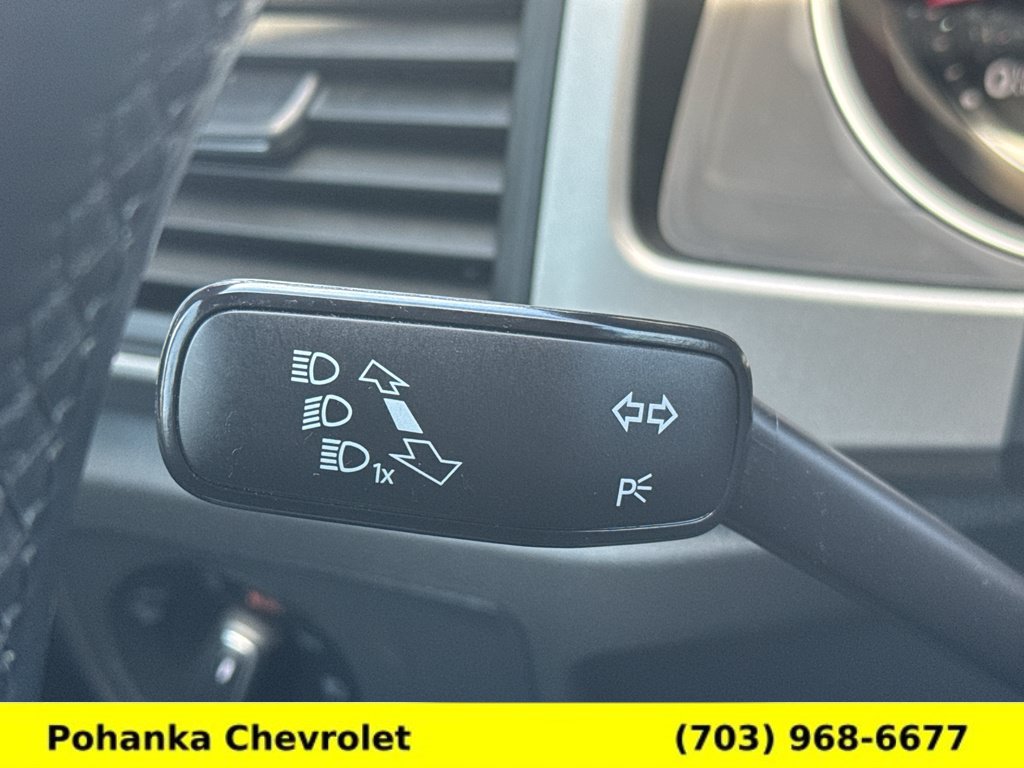 Used 2020 Volkswagen Atlas Cross Sport SE w/ Panoramic Sunroof Package AWD/4WD image 10