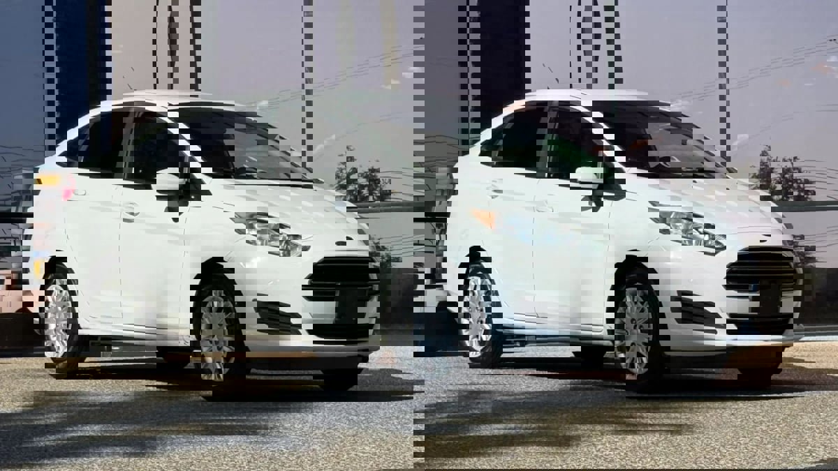 Used 2016 Ford Fiesta S FWD image 17