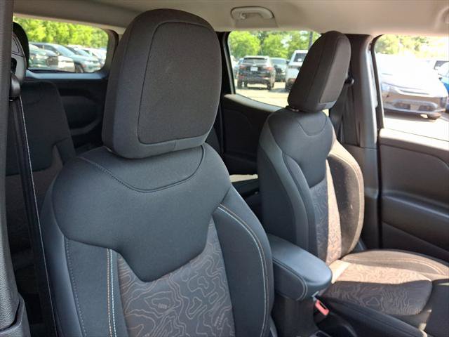 Certified 2023 Jeep Renegade Latitude AWD/4WD image 13