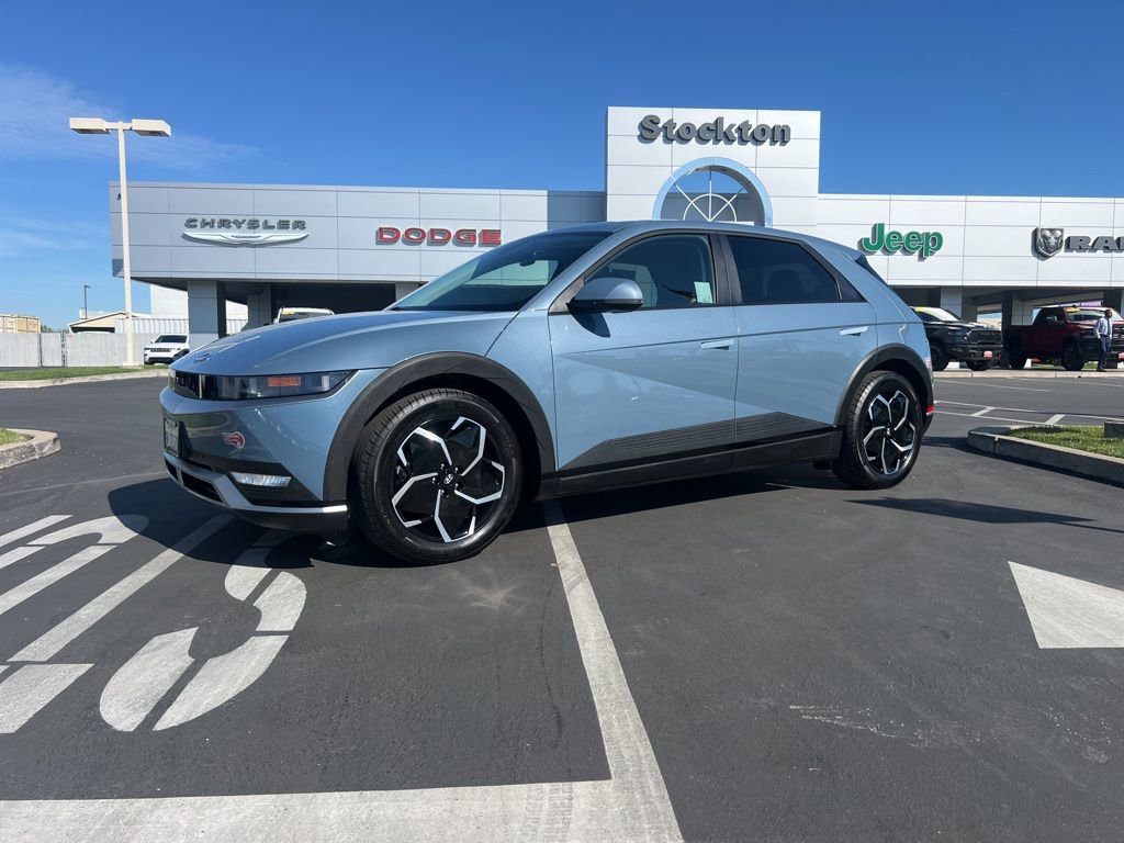 Used 2024 Hyundai Ioniq 5 SEL image 1