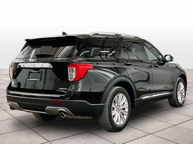 Used 2024 Ford Explorer Limited w/ Equipment Group 301A AWD/4WD image 11