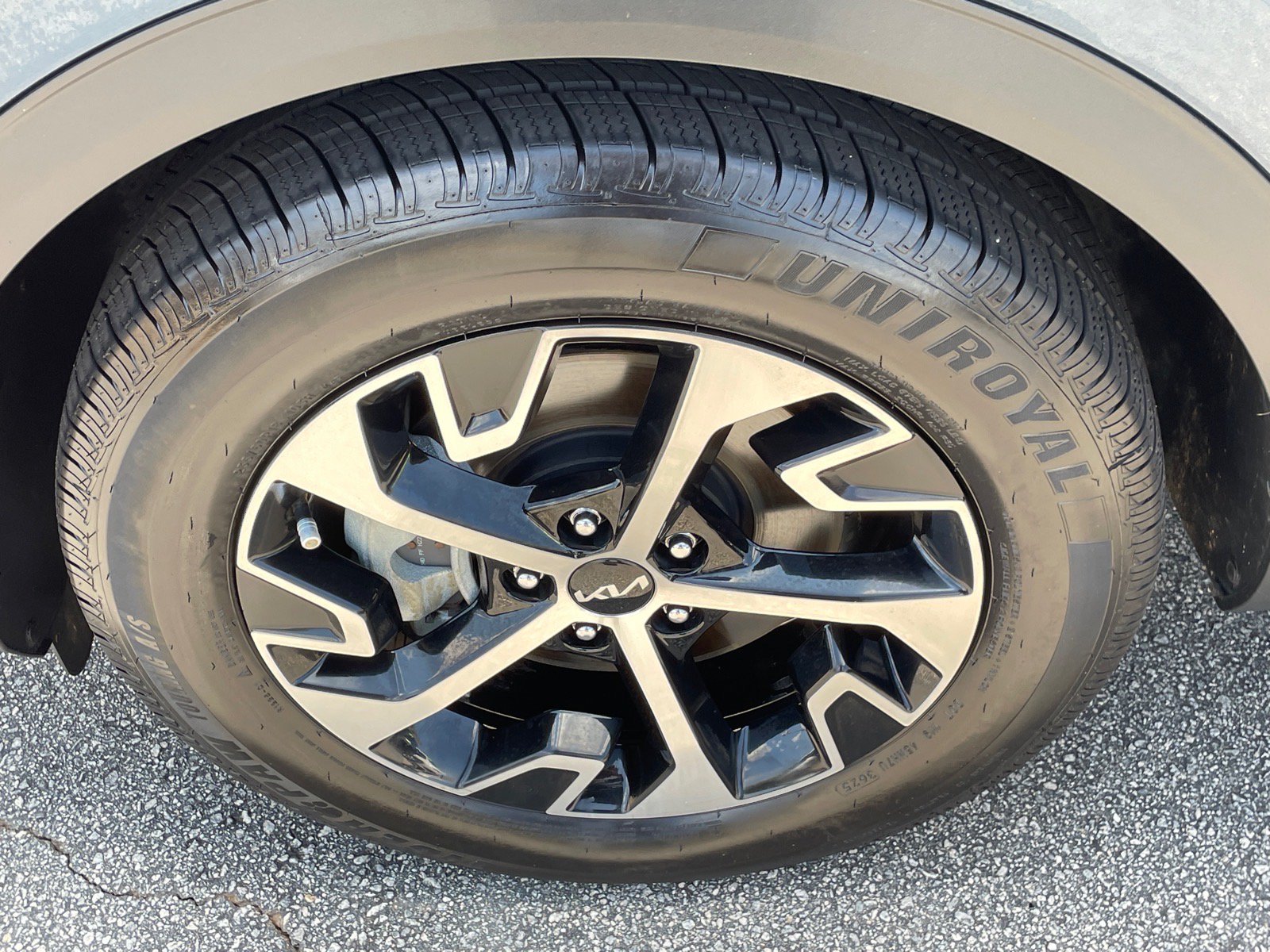 Certified 2023 Kia Sportage EX AWD/4WD image 7