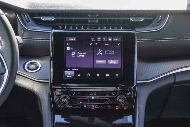 Used 2024 Jeep Grand Cherokee Altitude image 13