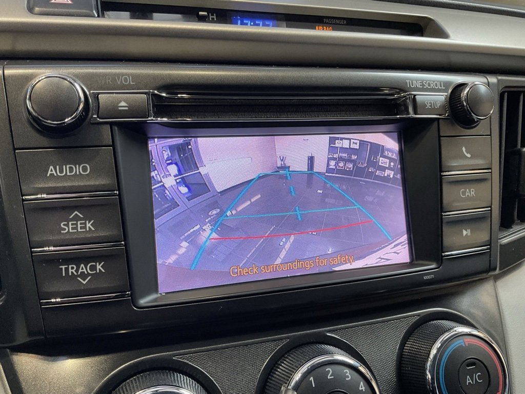 Used 2013 Toyota RAV4 LE image 16