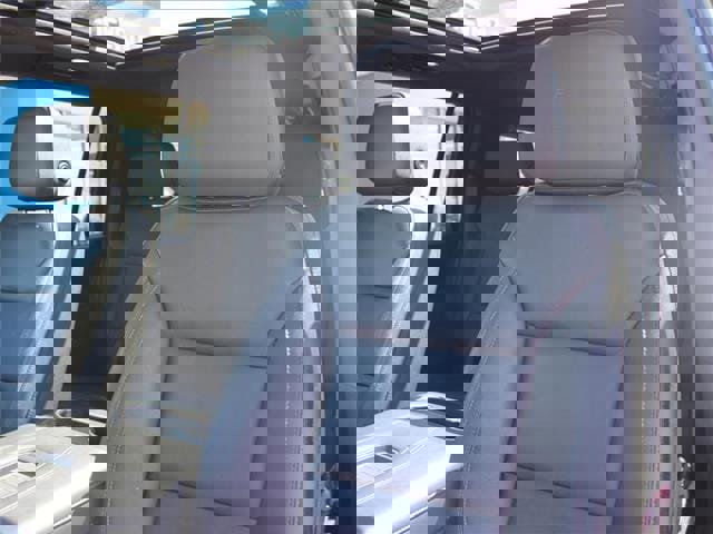 Used 2023 Chevrolet Suburban Z71 image 23