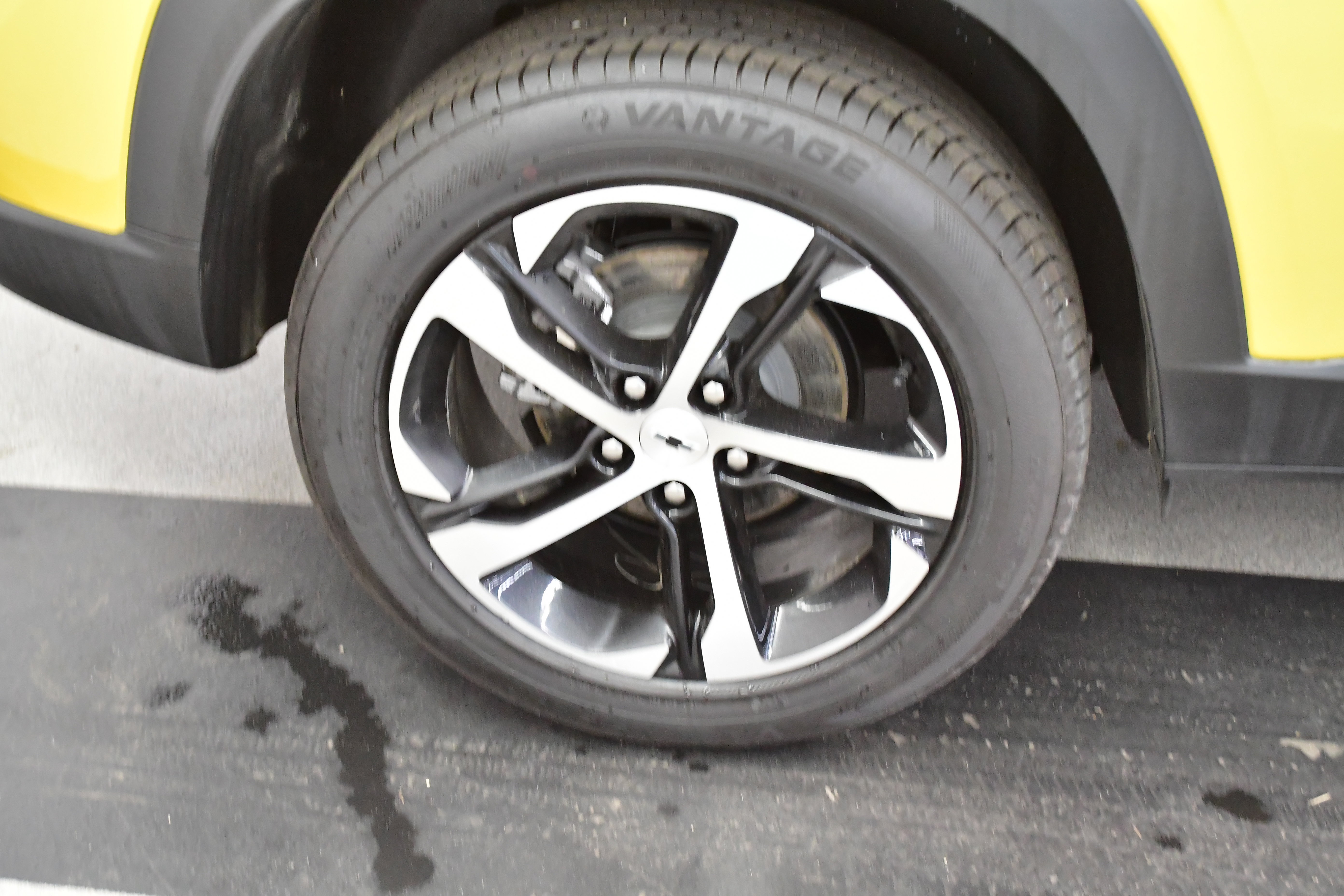 Used 2025 Chevrolet Trax RS w/ Driver Confidence Package FWD image 7