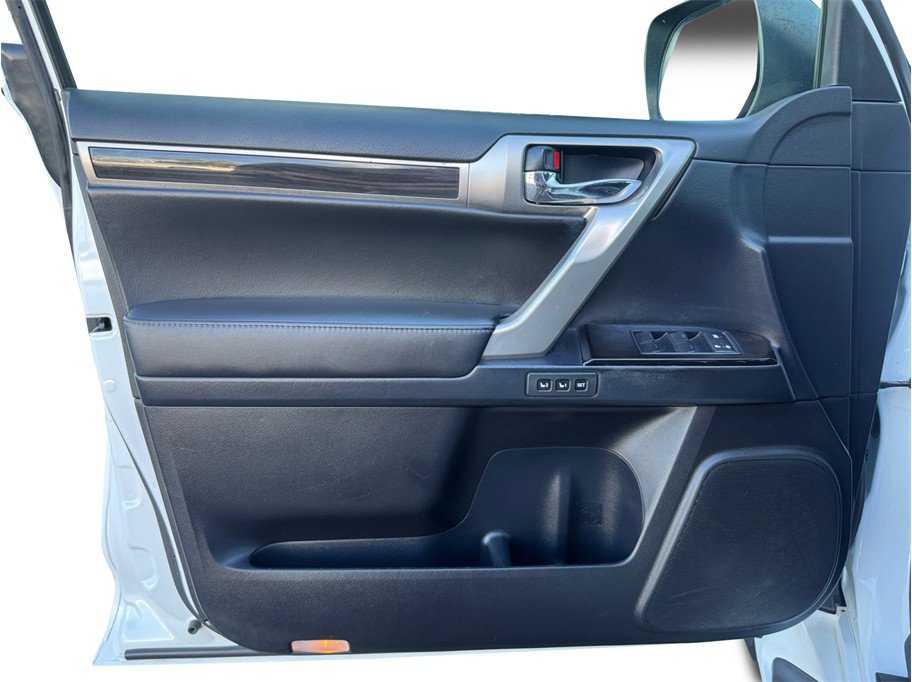 Used 2014 Lexus GX 460 image 19