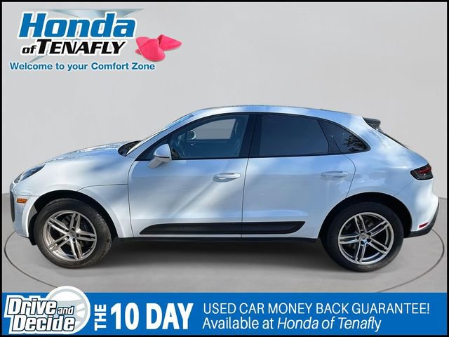 Used 2024 Porsche Macan image 6