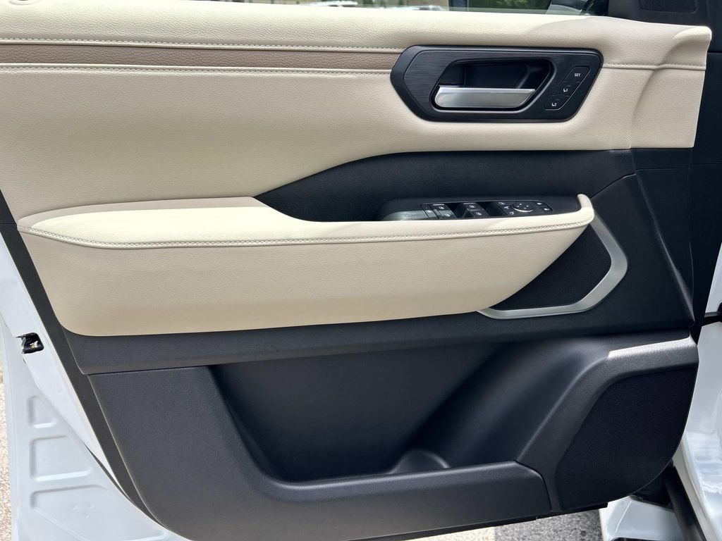 New 2026 Nissan Armada Platinum Reserve AWD/4WD image 18