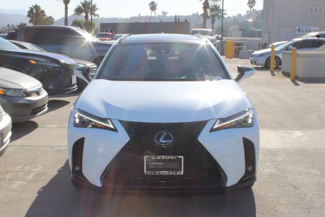 Certified 2023 Lexus UX 250h F Sport FWD image 2