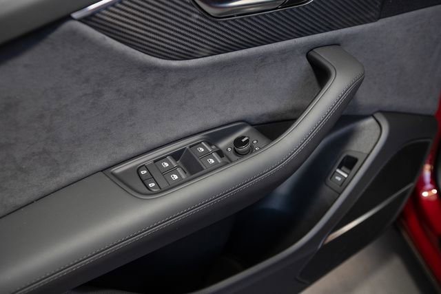 New 2025 Audi RS Q8 performance image 24