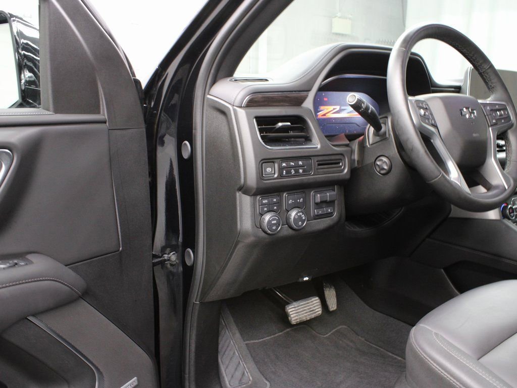 Used 2024 Chevrolet Tahoe Z71 w/ Z71 Off-Road Package AWD/4WD image 56