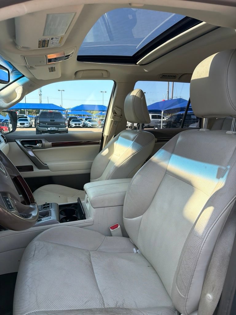 Used 2016 Lexus GX 460 w/ Premium Package AWD/4WD image 6