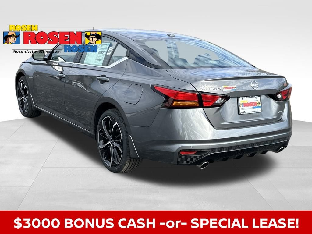 New 2025 Nissan Altima 2.5 SR w/ SR Premium Package image 3