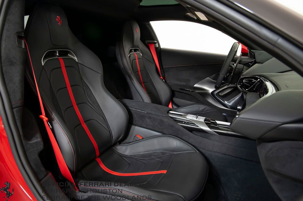 Used 2025 Ferrari 12Cilindri image 21