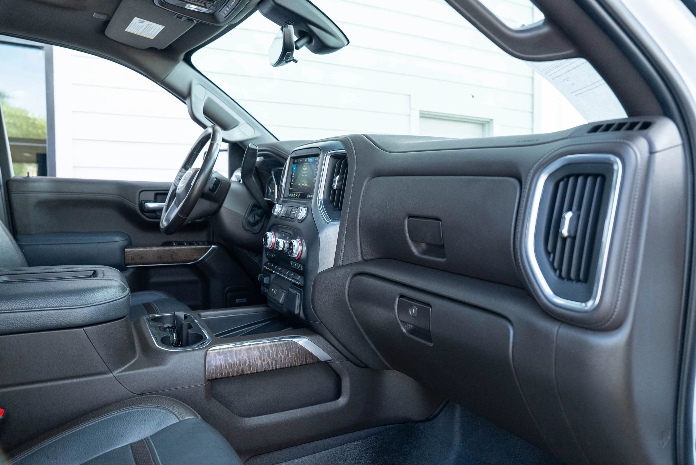 Used 2020 GMC Sierra 1500 Denali w/ Denali Premium Package AWD/4WD image 21