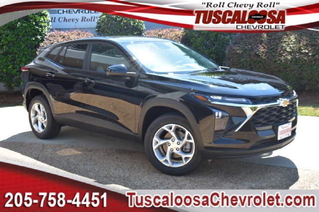 New 2026 Chevrolet Trax LS w/ LS Convenience Package FWD image 1