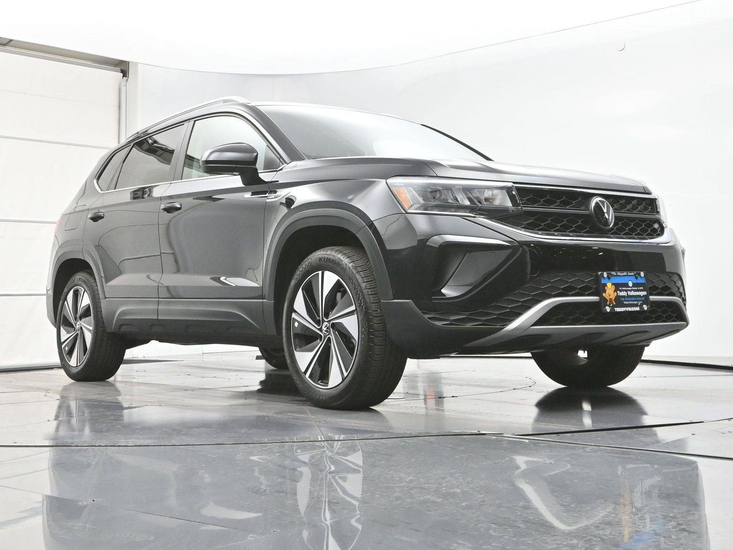 Used 2024 Volkswagen Taos SE image 31