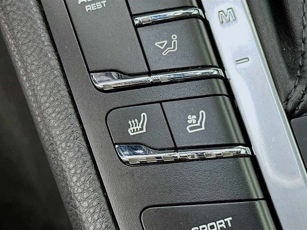 Certified 2021 Porsche Macan S AWD/4WD image 23