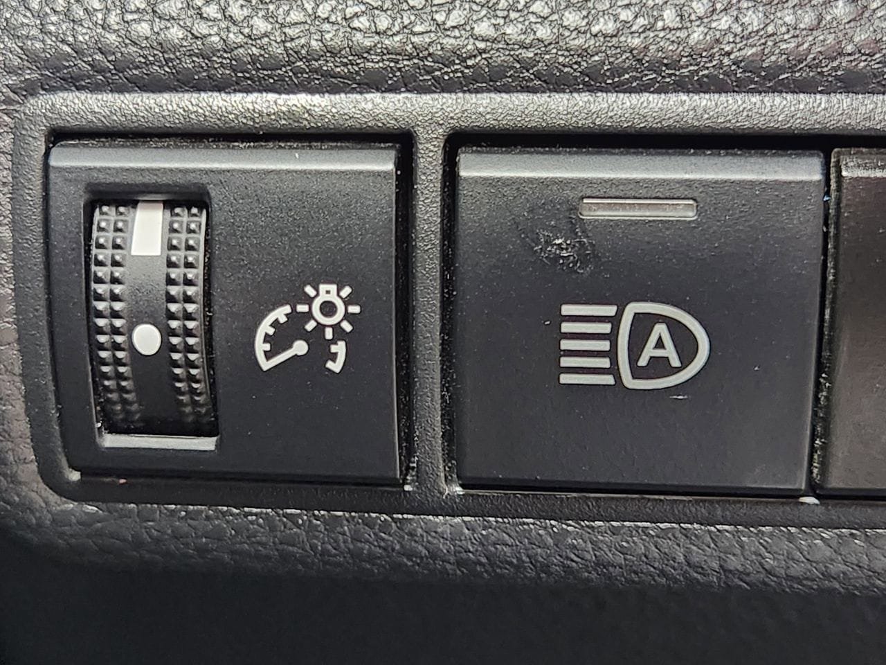 Used 2024 Toyota Corolla SE FWD image 21
