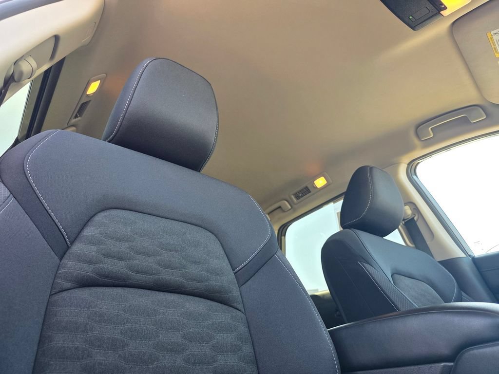 Used 2024 Nissan Pathfinder SV FWD image 24