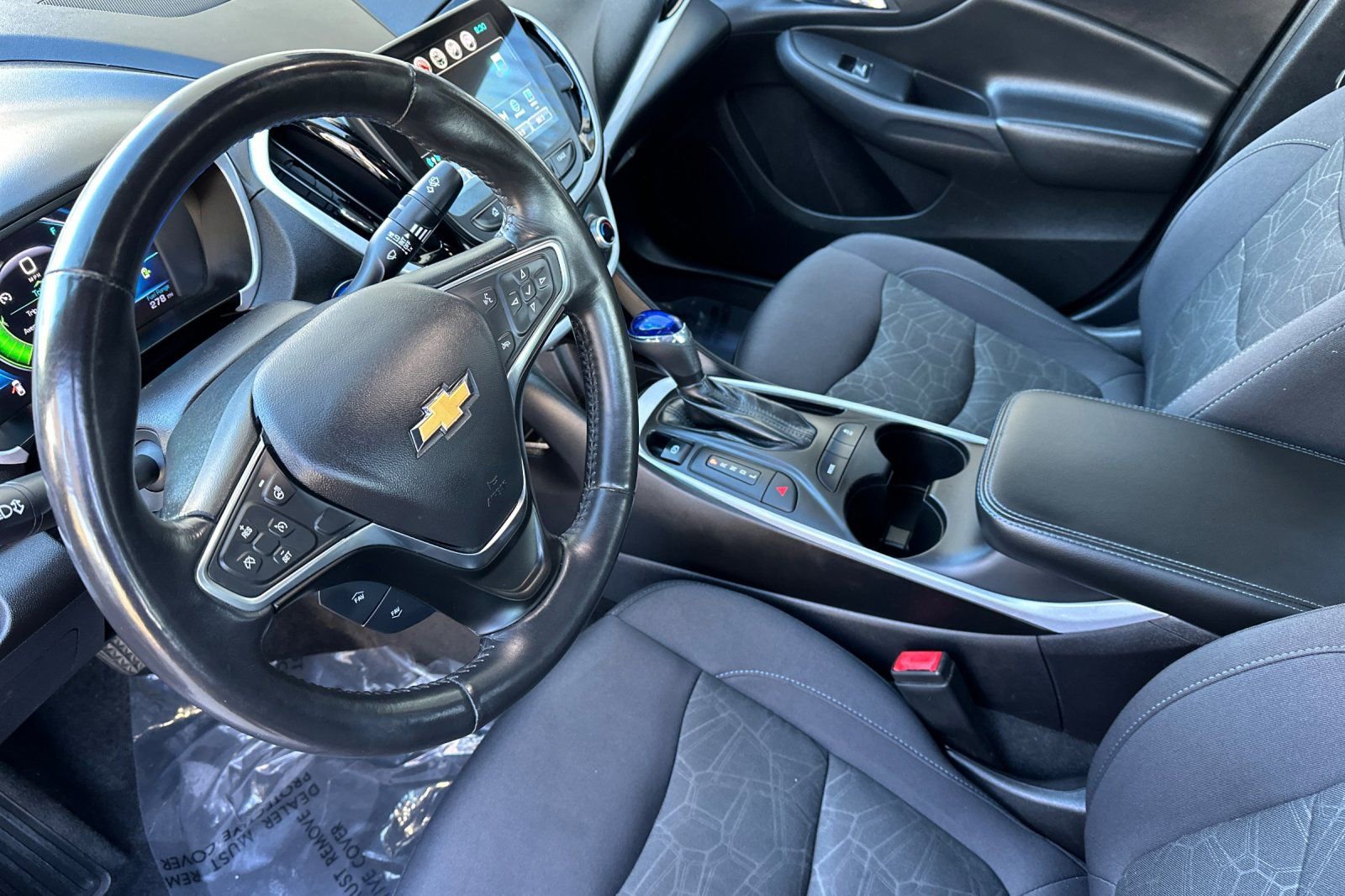 Used 2018 Chevrolet Volt LT w/ Comfort Package image 10