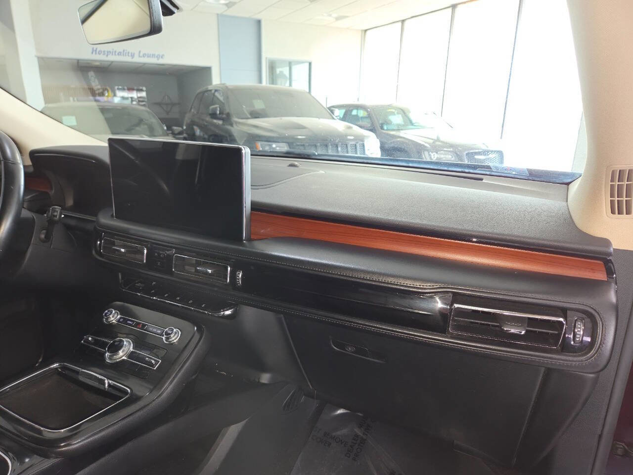 Used 2021 Lincoln Nautilus Reserve FWD image 30