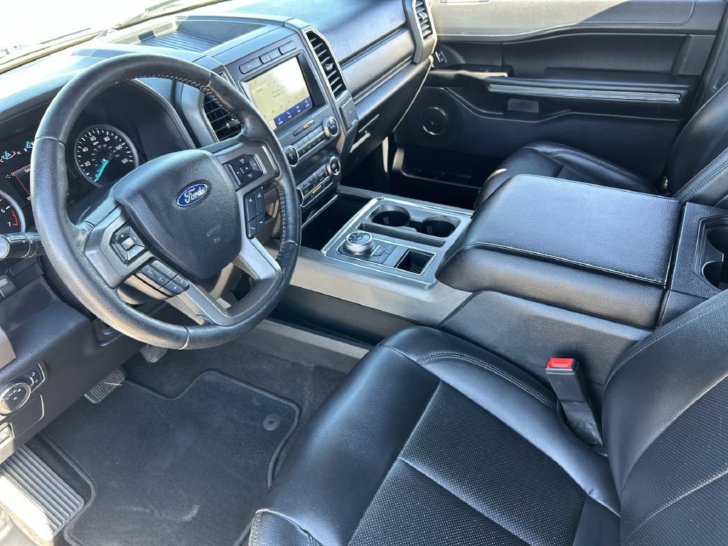 Used 2020 Ford Expedition XLT w/ Equipment Group 201A RWD image 10