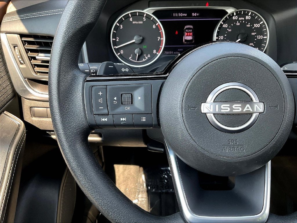 Used 2023 Nissan Rogue SV AWD/4WD image 13