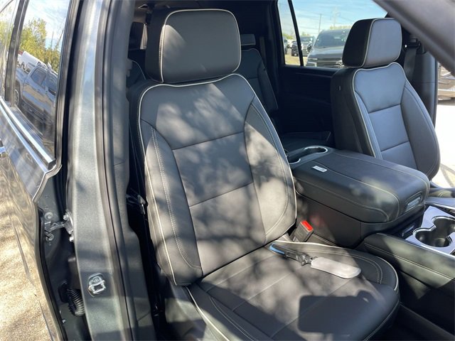 New 2026 Chevrolet Suburban Premier w/ Sun And Tow Package image 26