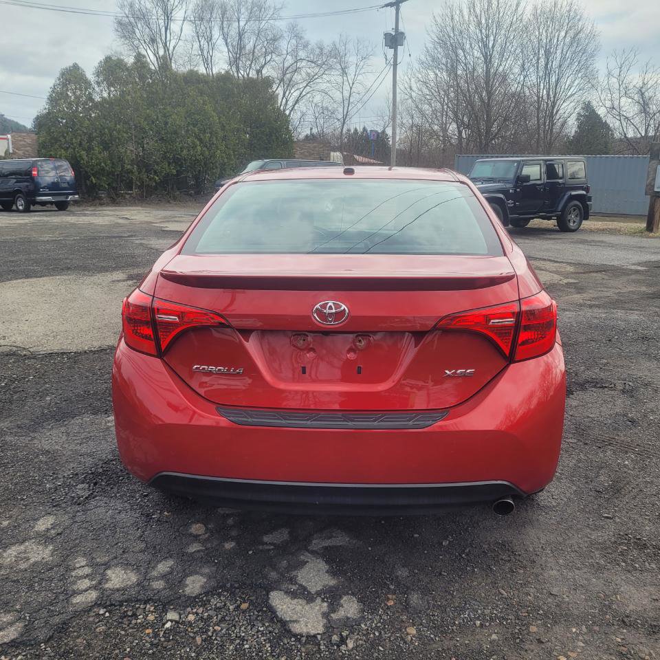 Used 2019 Toyota Corolla XSE image 7