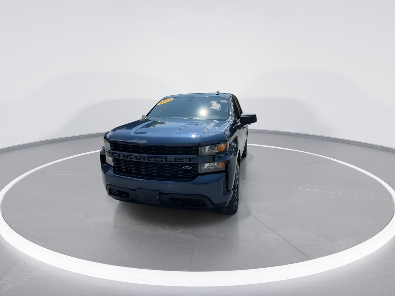 Used 2022 Chevrolet Silverado 1500 Custom w/ LPO, Blackout Package AWD/4WD image 5