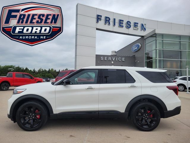 Used 2022 Ford Explorer ST w/ ST Street Pack AWD/4WD image 4