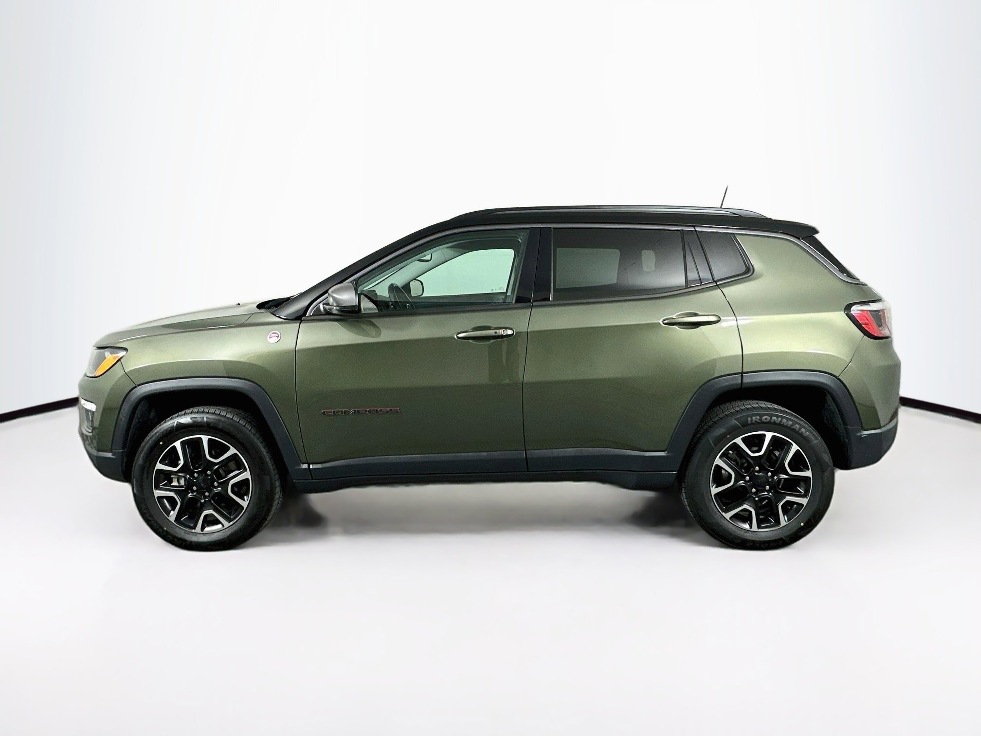 Used 2021 Jeep Compass Trailhawk w/ Convenience Group AWD/4WD image 4
